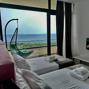 Hotel Wait 'n Sea Himare